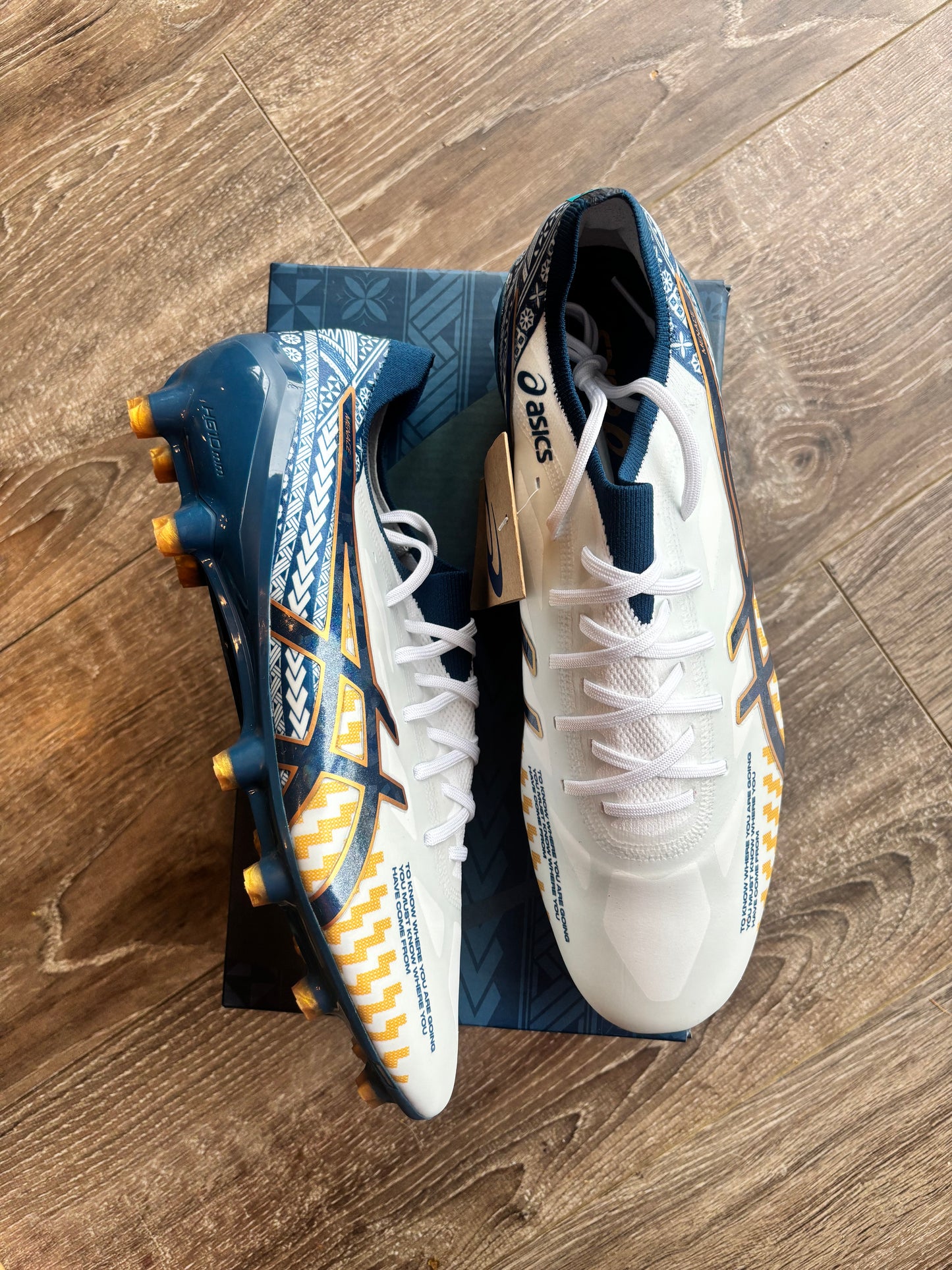 ASICS Menace 5 - UK 9,9.5,10,10.5,11,12,13