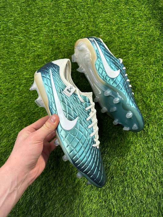 Nike Tiempo Legend 10 Elite FG - UK 10